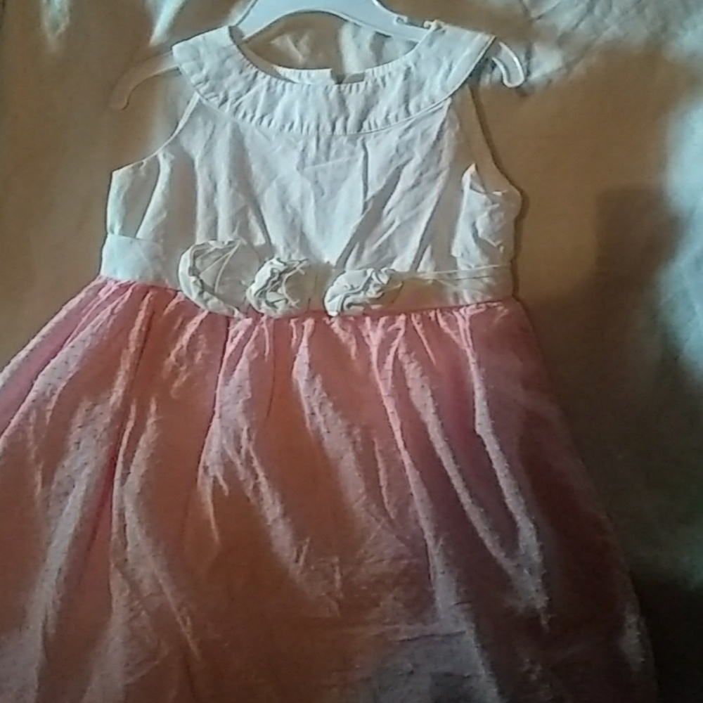 A dress for girls size 4
